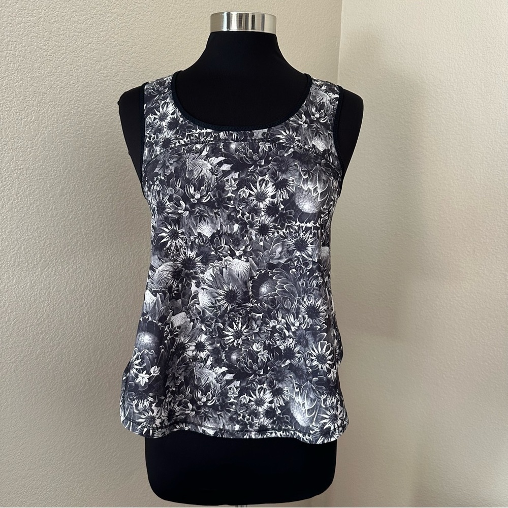 Lululemon Run Split Singlet Gray Black Floral Tan… - image 2